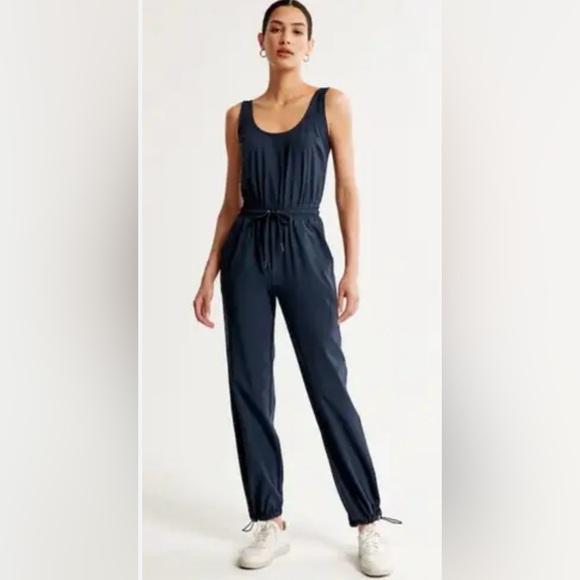 Abercrombie Traveler Jumpsuit Navy Blue - Picture 1 of 17